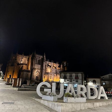 Serrano T1 Centro Da Cidade Guarda Esterno foto